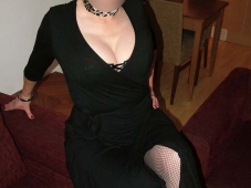 Robe fendue et sexy - Femme infidèle